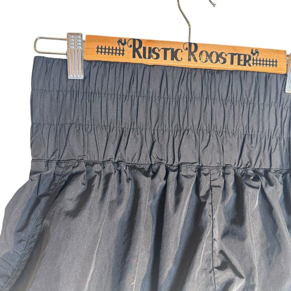 AUTOMET Women's High-Waisted Athletic Running Shorts Size Large - Picture 2 of 6